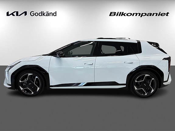 Kia EV4 5 of 30