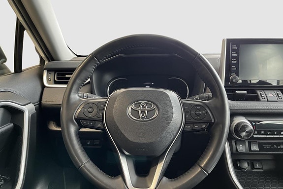 Toyota RAV4 12 of 13