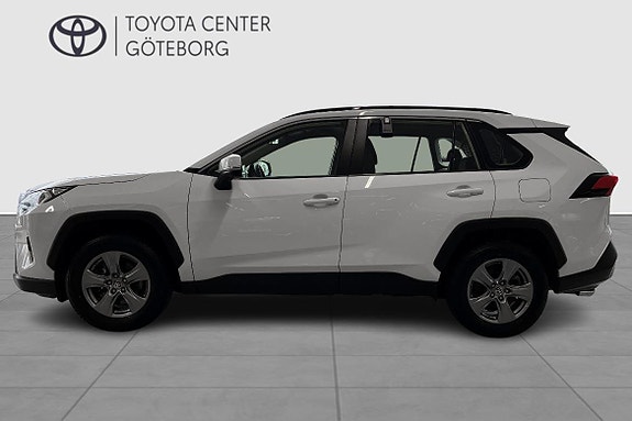 Toyota RAV4 5 of 13