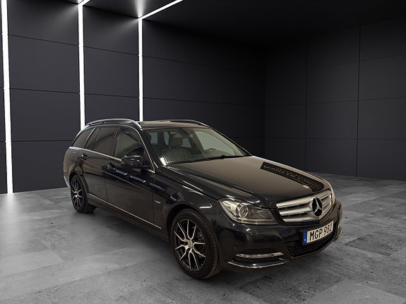 Mercedes-Benz C200 8 of 30
