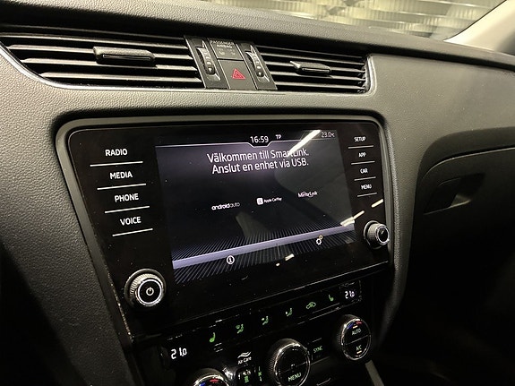Skoda Octavia 16 of 19