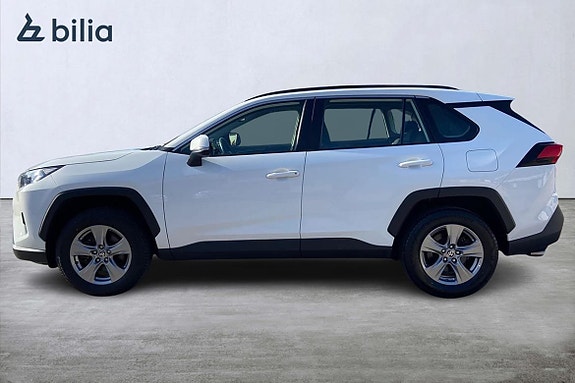 Toyota RAV4 3 of 21