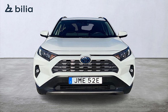Toyota RAV4 6 of 21