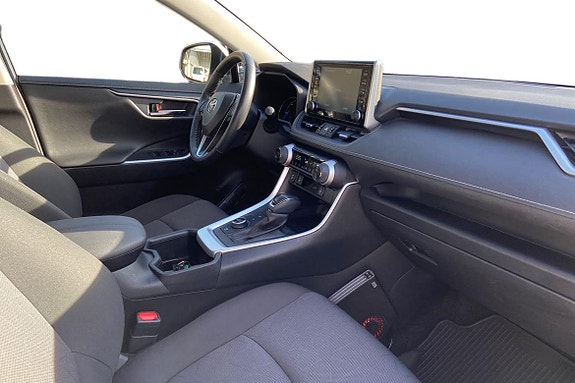 Toyota RAV4 7 of 21