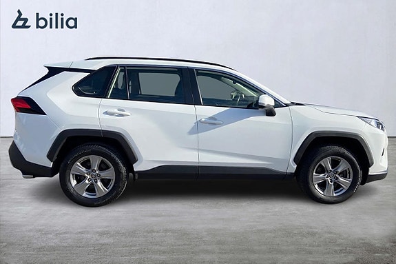Toyota RAV4 18 of 21