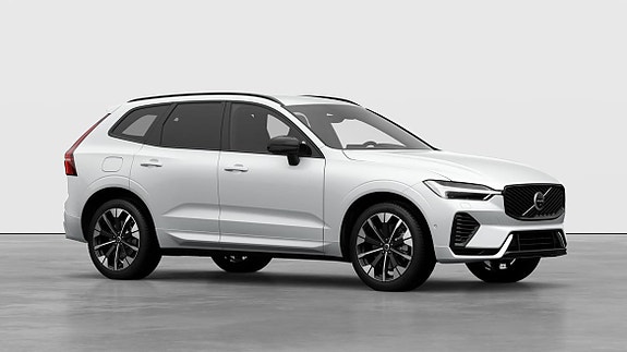 Volvo XC60 2 of 11