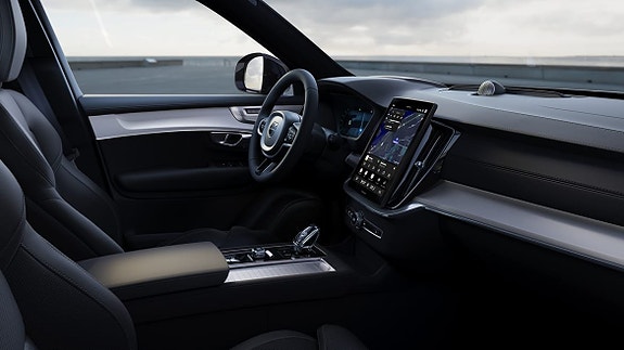 Volvo XC90 10 of 14