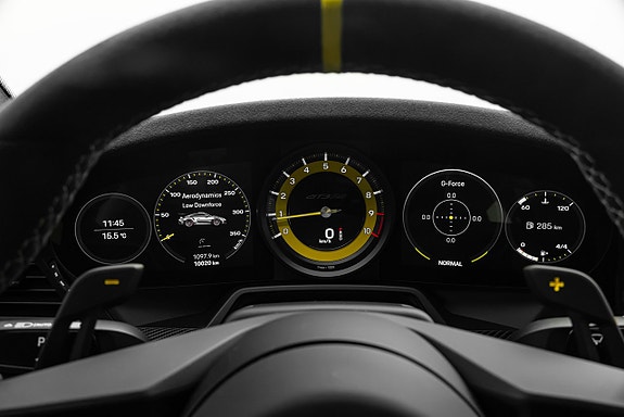 Porsche 911 16 of 30