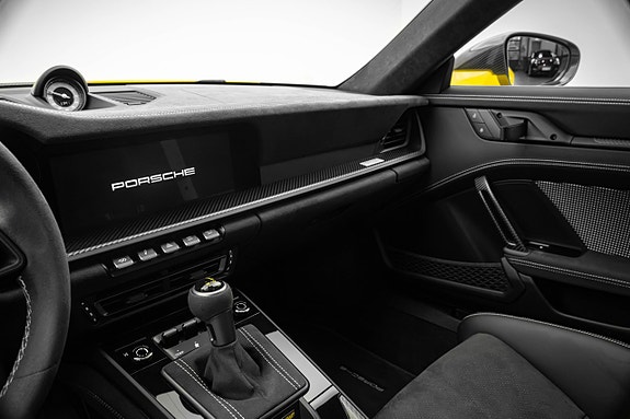 Porsche 911 11 of 30