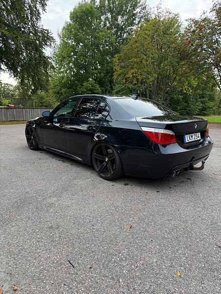 BMW 535d 2 of 4