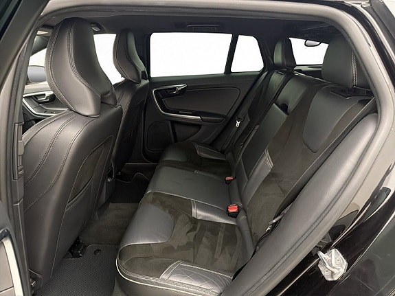 Volvo V60 11 of 26