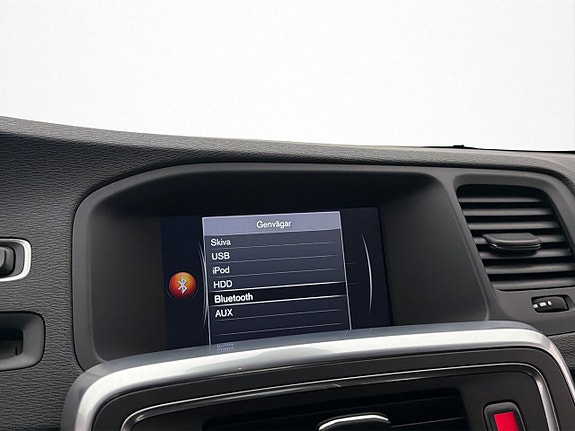 Volvo V60 14 of 26