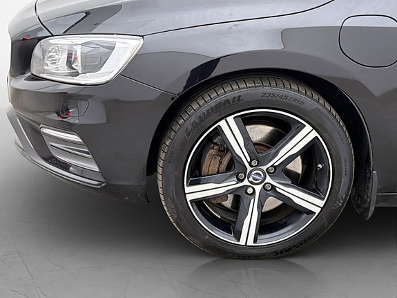 Volvo V60 23 of 26