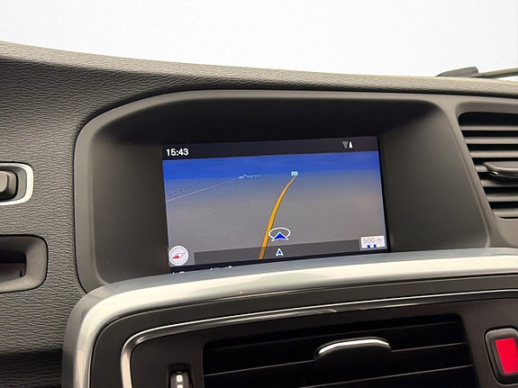 Volvo V60 15 of 26