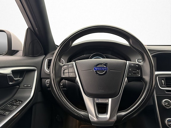 Volvo V60 12 of 26