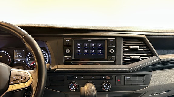 Volkswagen Transporter 9 of 19