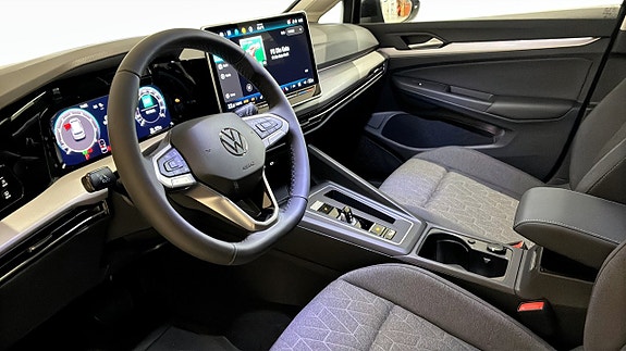 Volkswagen Golf I 7 of 12