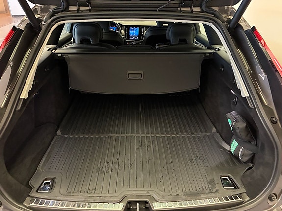 Volvo V90 9 of 19