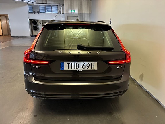 Volvo V90 7 of 19