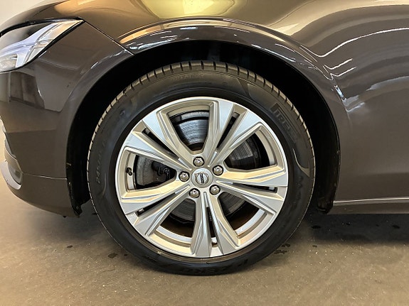 Volvo V90 5 of 19