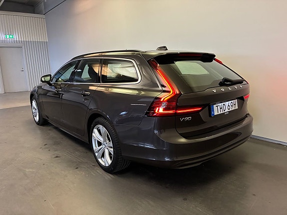 Volvo V90 6 of 19