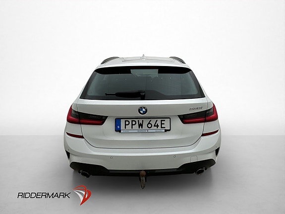 BMW 330i 6 of 30