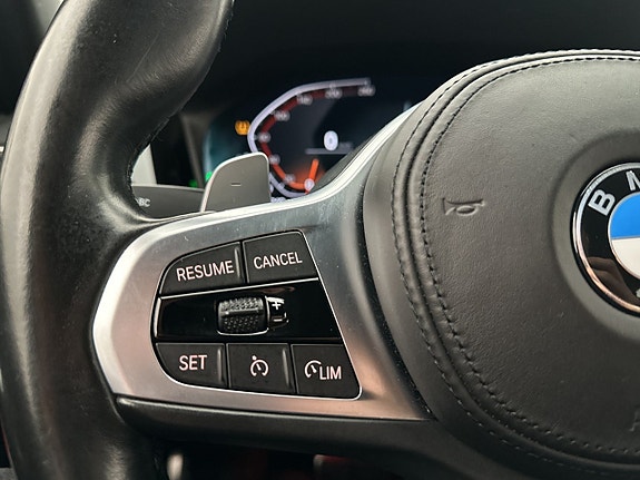 BMW 330i 30 of 30