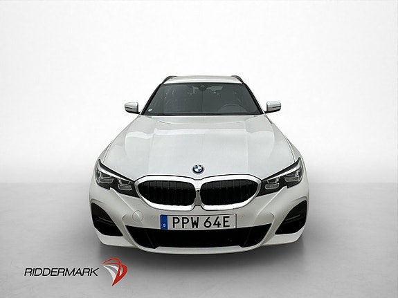 BMW 330i 3 of 30