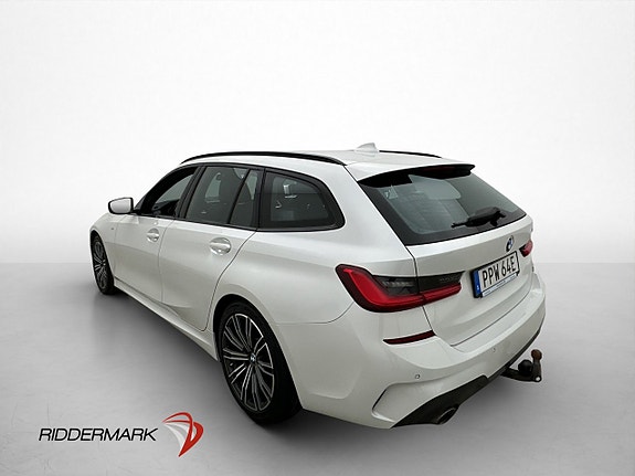 BMW 330i 5 of 30