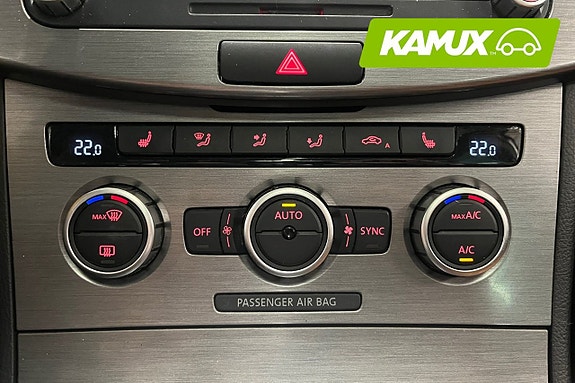 Volkswagen Passat 21 of 23