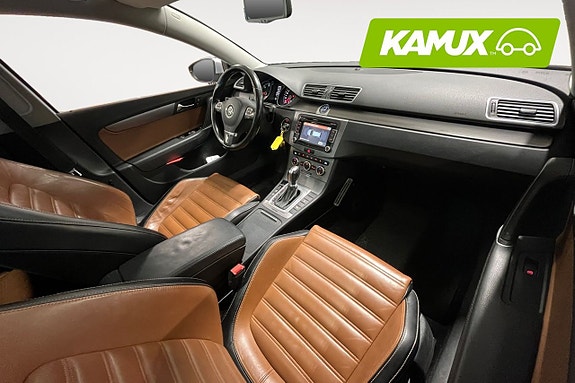 Volkswagen Passat 13 of 23