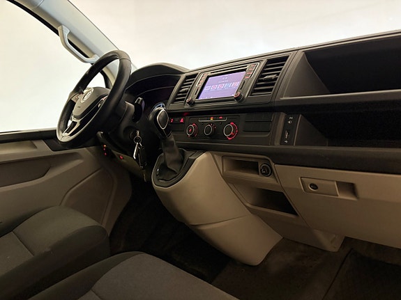 Volkswagen Transporter 9 of 13