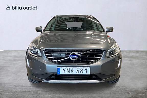 Volvo XC60 8 of 30