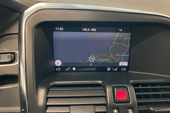 Volvo XC60 18 of 30