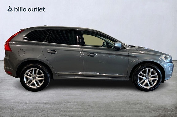 Volvo XC60 5 of 30