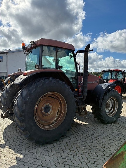 Case IH MX 135 4 of 6
