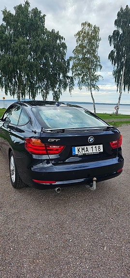 BMW 320d 4 of 11