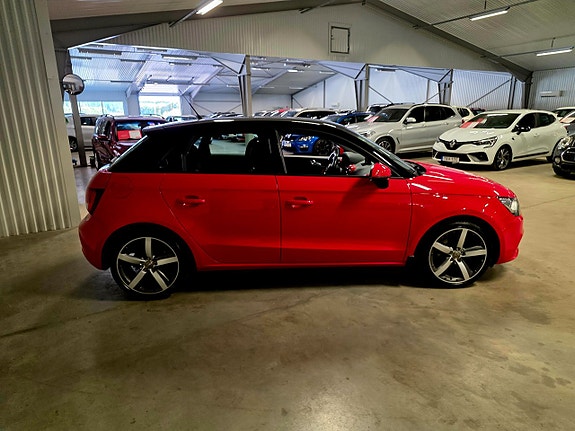 Audi A1 3 of 12