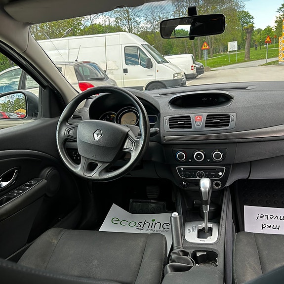 Renault Megane III 13 of 17