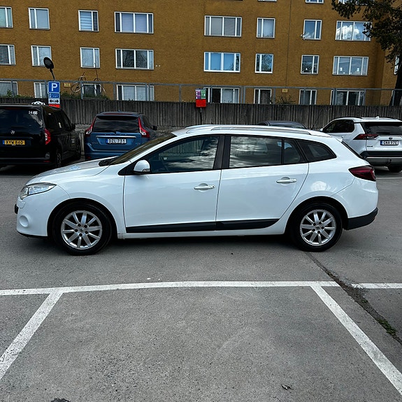 Renault Megane III 3 of 17