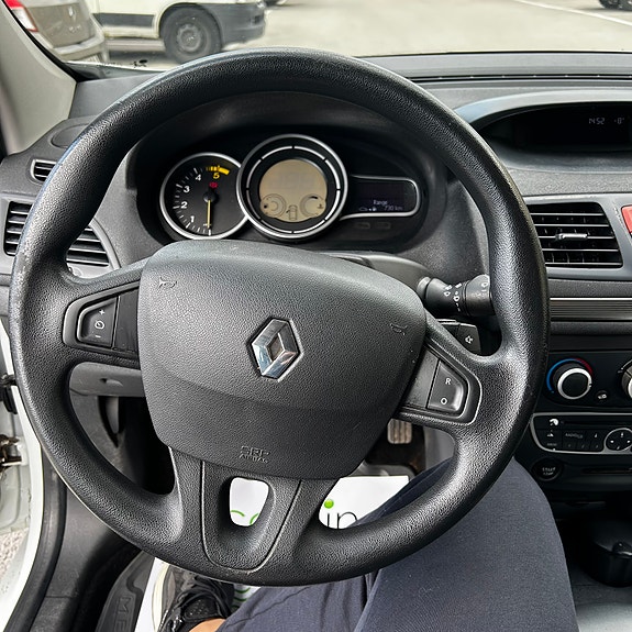 Renault Megane III 14 of 17