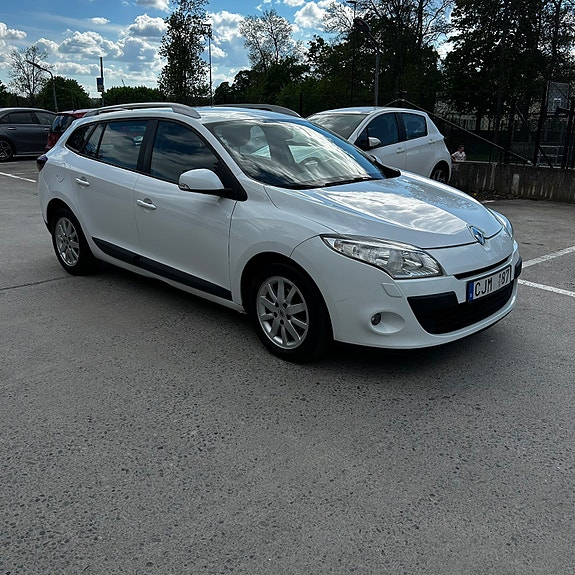 Renault Megane III 9 of 17