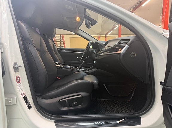BMW 520d 15 of 19