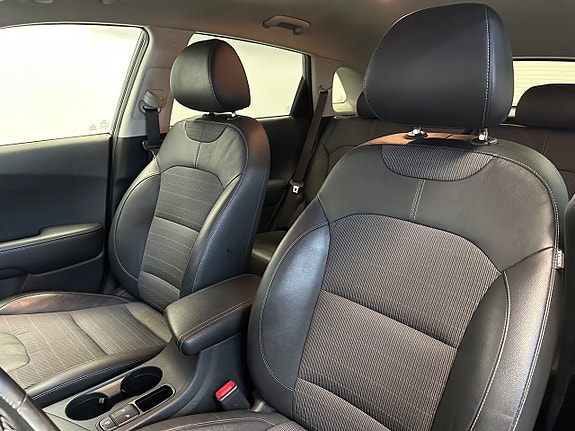Kia Niro 14 of 29