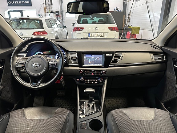 Kia Niro 11 of 29