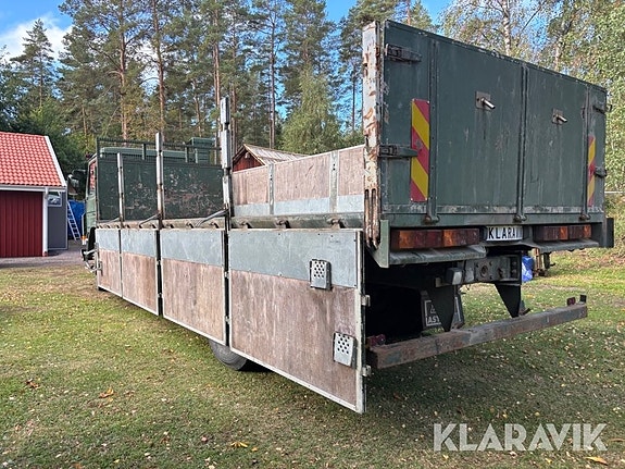 Veteranlastbil Scania P92M 4x2 med lämmar och 4 of 6
