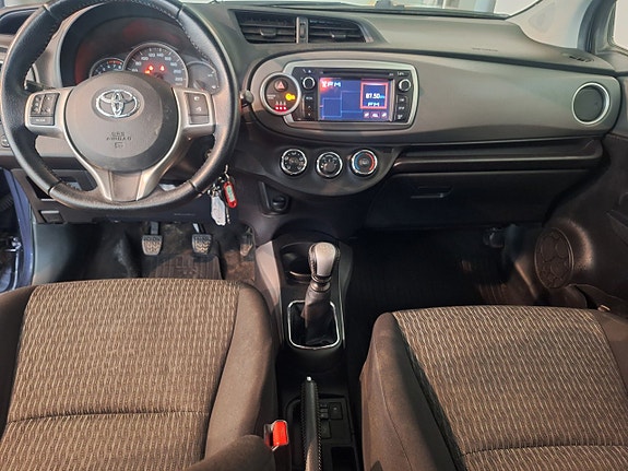 Toyota Yaris 6 of 10