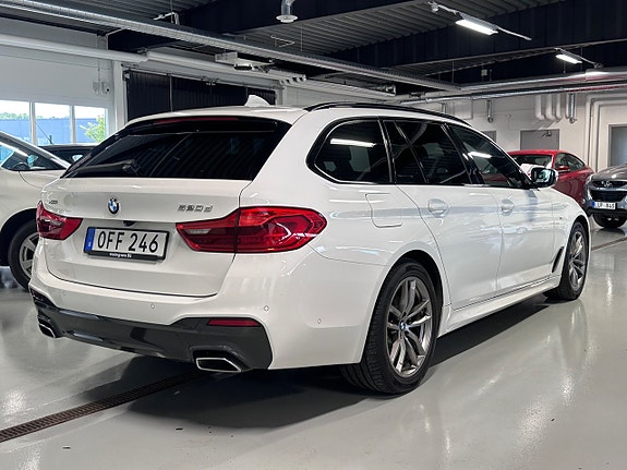 BMW 520d 4 of 13