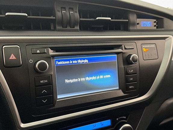 Toyota Auris 21 of 29