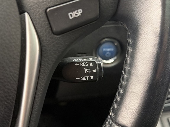 Toyota Auris 27 of 29